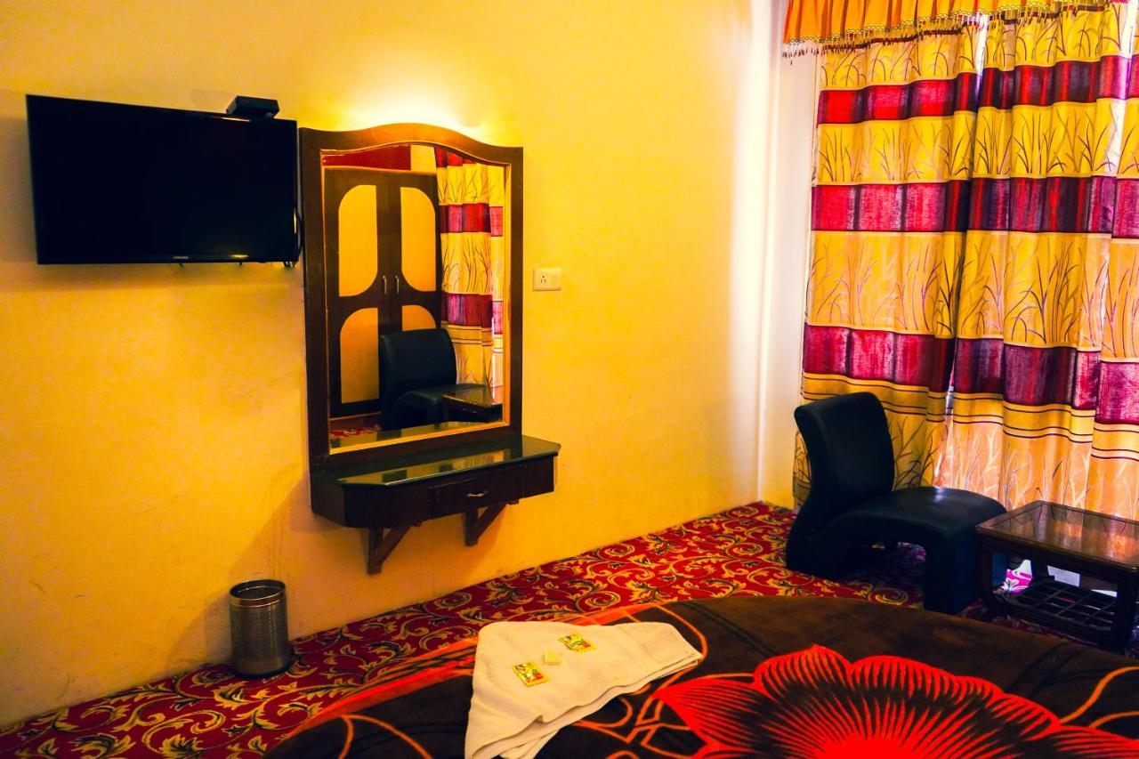Hotel Akash Regency มะนาลี ภายนอก รูปภาพ