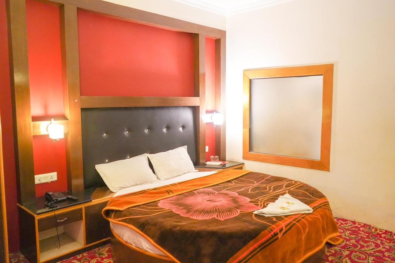 Hotel Akash Regency มะนาลี ภายนอก รูปภาพ