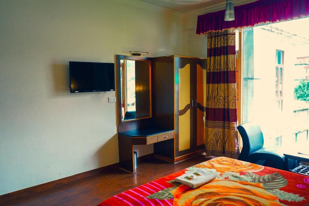 Hotel Akash Regency มะนาลี ภายนอก รูปภาพ